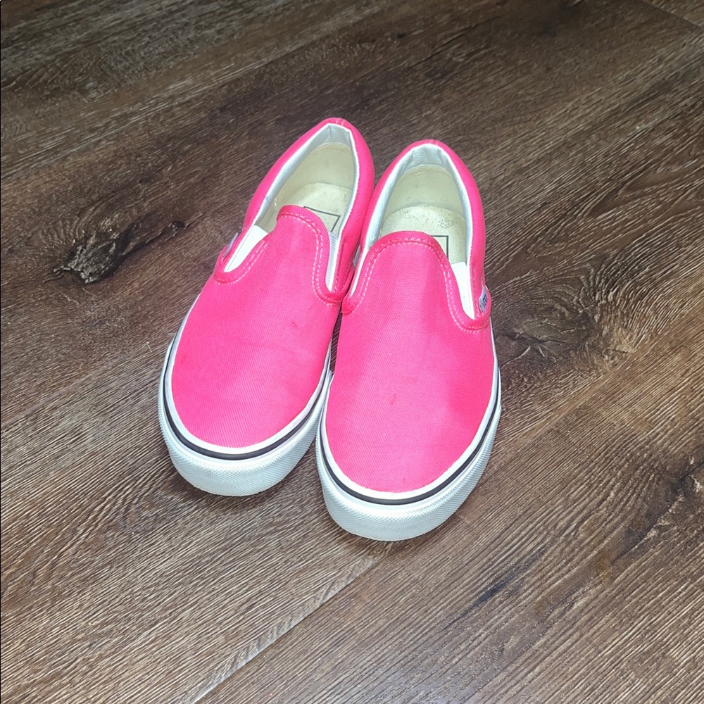 Vans Off the Wall Classic Slip on  Rare Neon Knockout Pink Women’s SZ 6 LIKE New